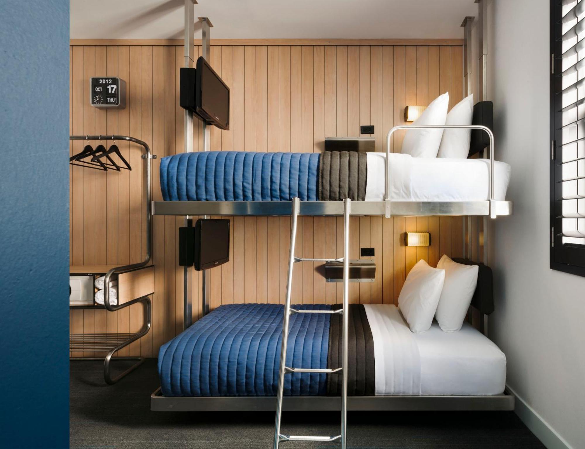 Pod 39 Hotel New York Bagian luar foto