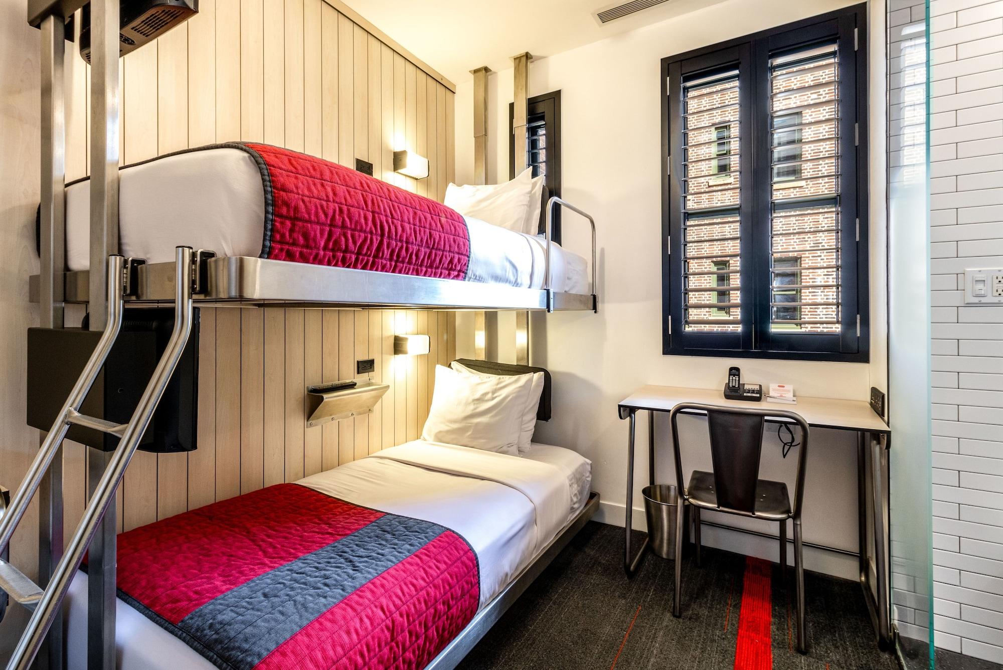 Pod 39 Hotel New York Bagian luar foto