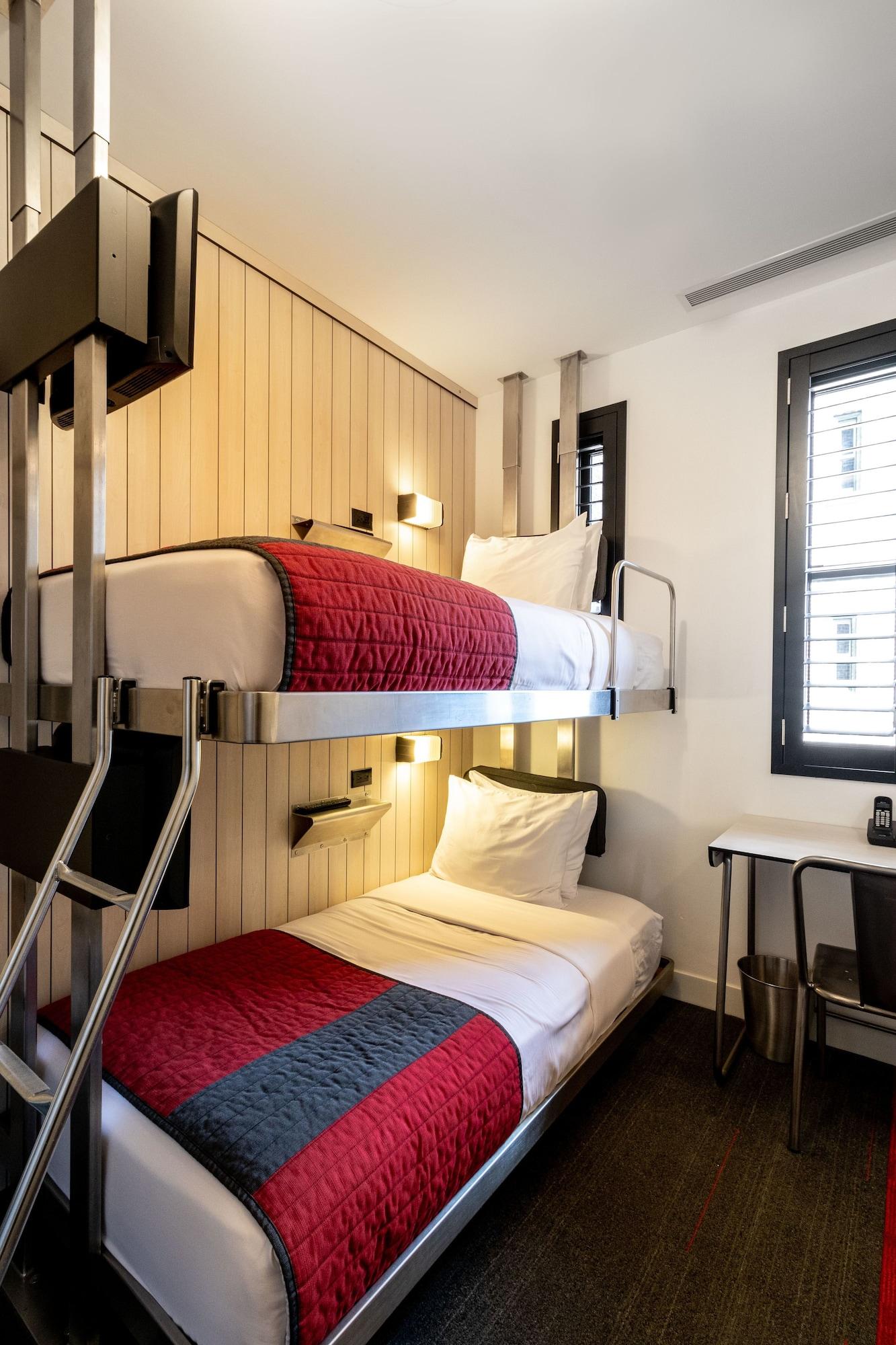 Pod 39 Hotel New York Bagian luar foto
