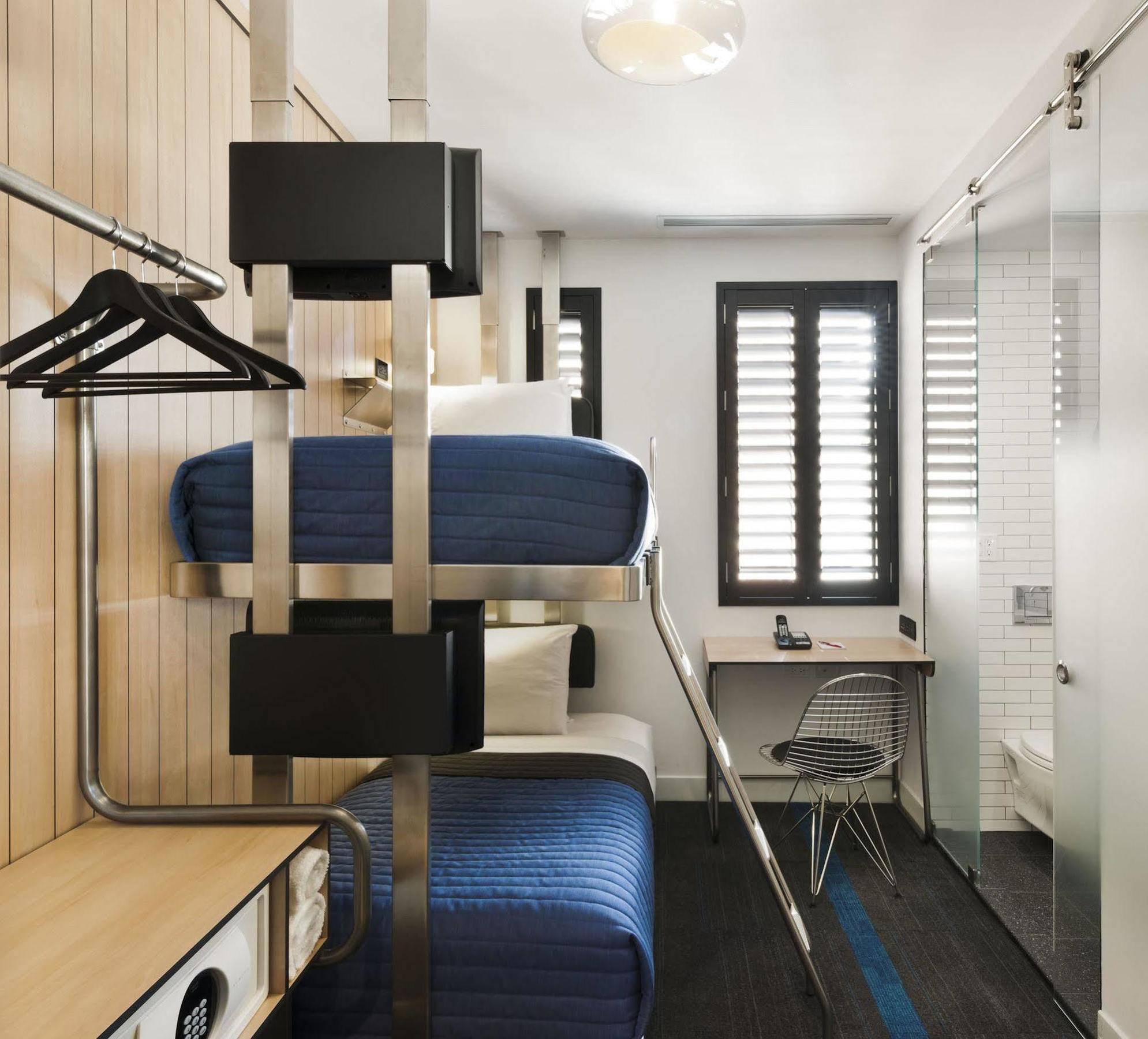 Pod 39 Hotel New York Bagian luar foto