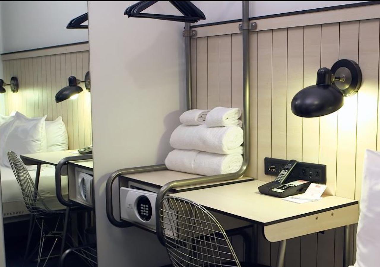 Pod 39 Hotel New York Bagian luar foto